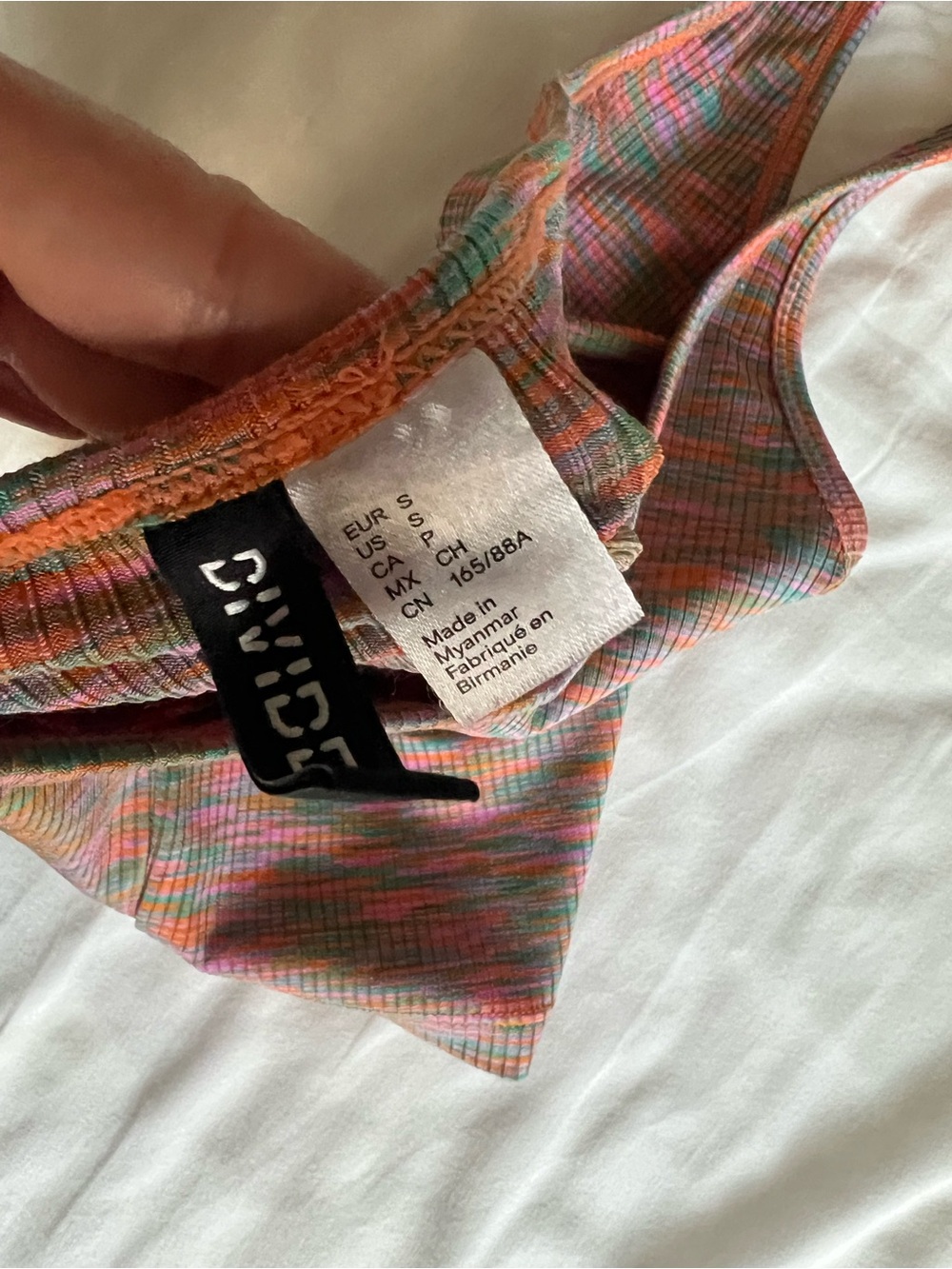 Multicolor Ribbed Halter Crop Top - Picture 4 of 4